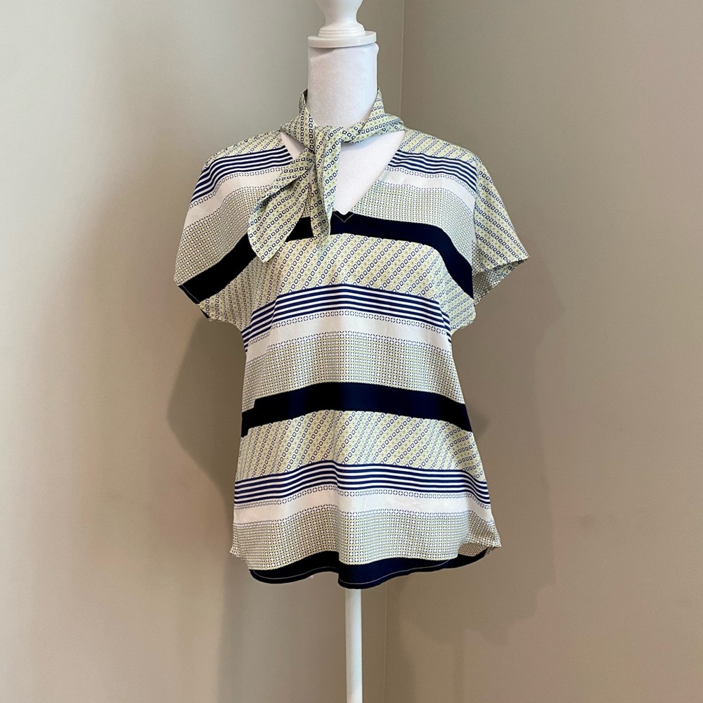 EUC Banana Republic Blouse